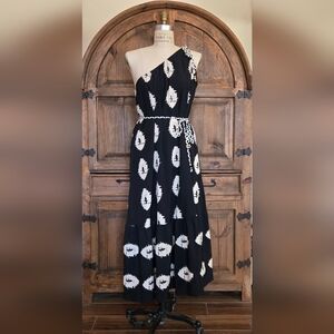 Chic One-Shoulder Black and White Maxi Dress